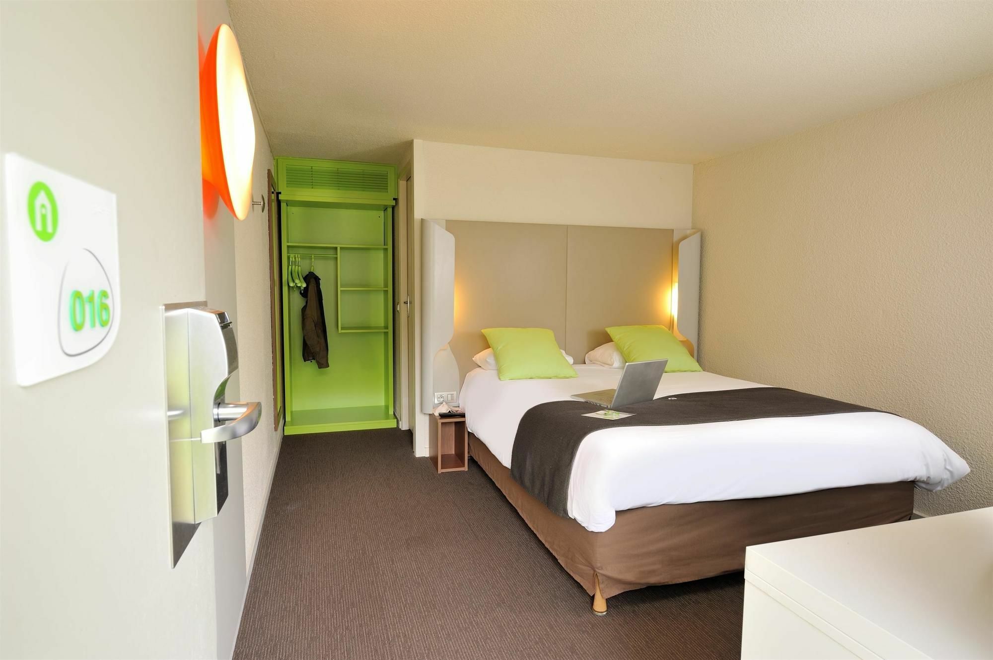 Campanile Nantes Saint-Sebastien-Sur-Loire Hotel Exterior photo